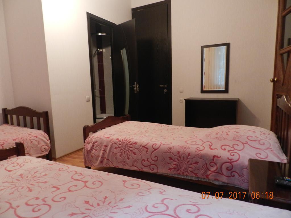 Room 404 Guest House 트빌리시 외부 사진
